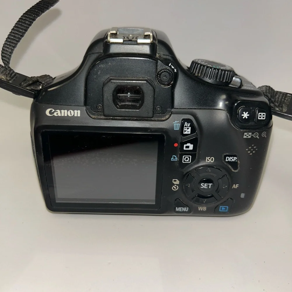 Canon EOS Rebel T3 Digital SLR Camera